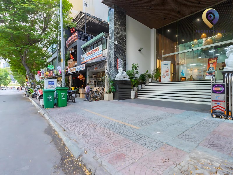 Dr Son Building